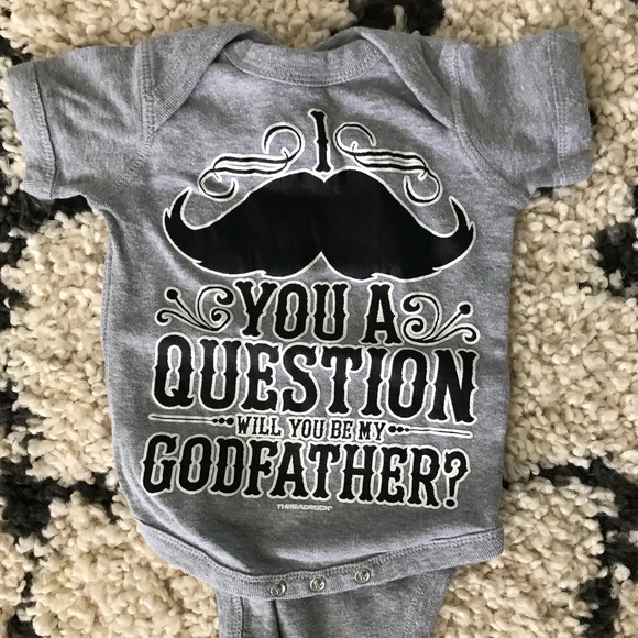 Baby onesie - Picture 1 of 2